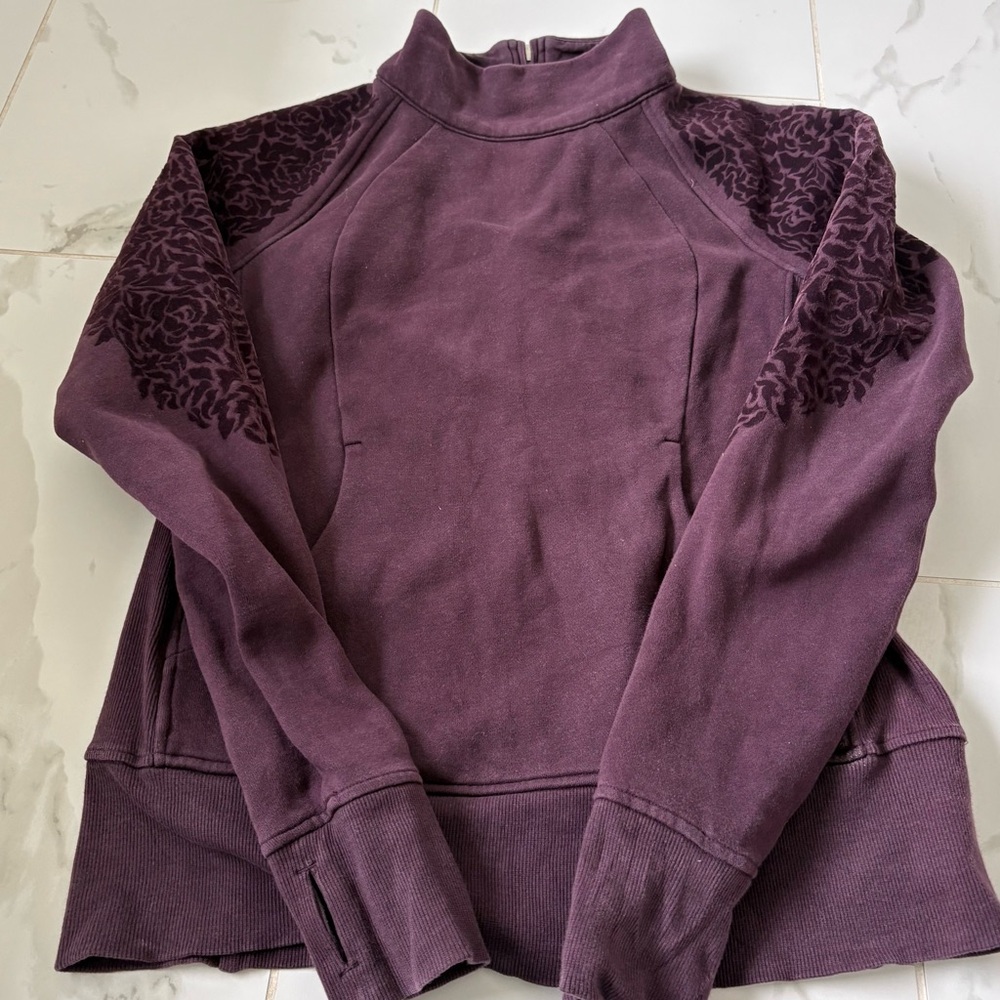 Lululemon Top